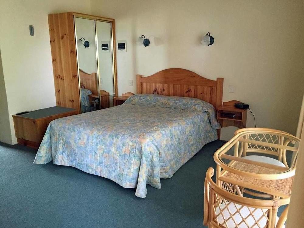 Coonawarra Place Motor Inn Exteriör bild